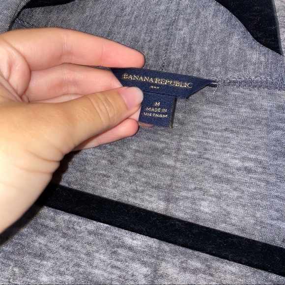 Banana Republic Cardigan - Picture 5 of 5